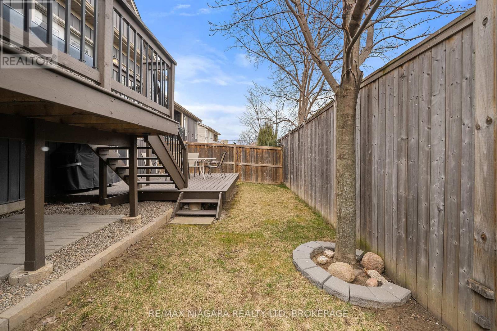 86 Parkside Drive, St. Catharines (Port Weller), Ontario  L2M 1M4 - Photo 33 - X12456830