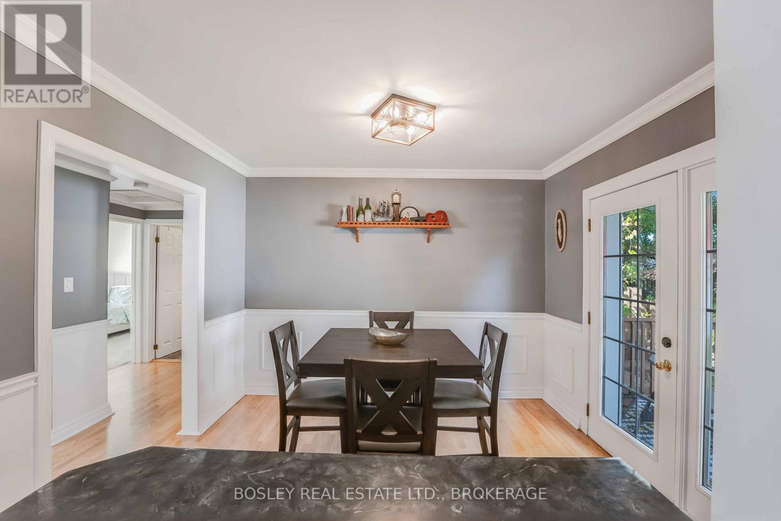 6373 Corwin Crescent, Niagara Falls (Dorchester), Ontario  L2G 2L9 - Photo 11 - X12456834