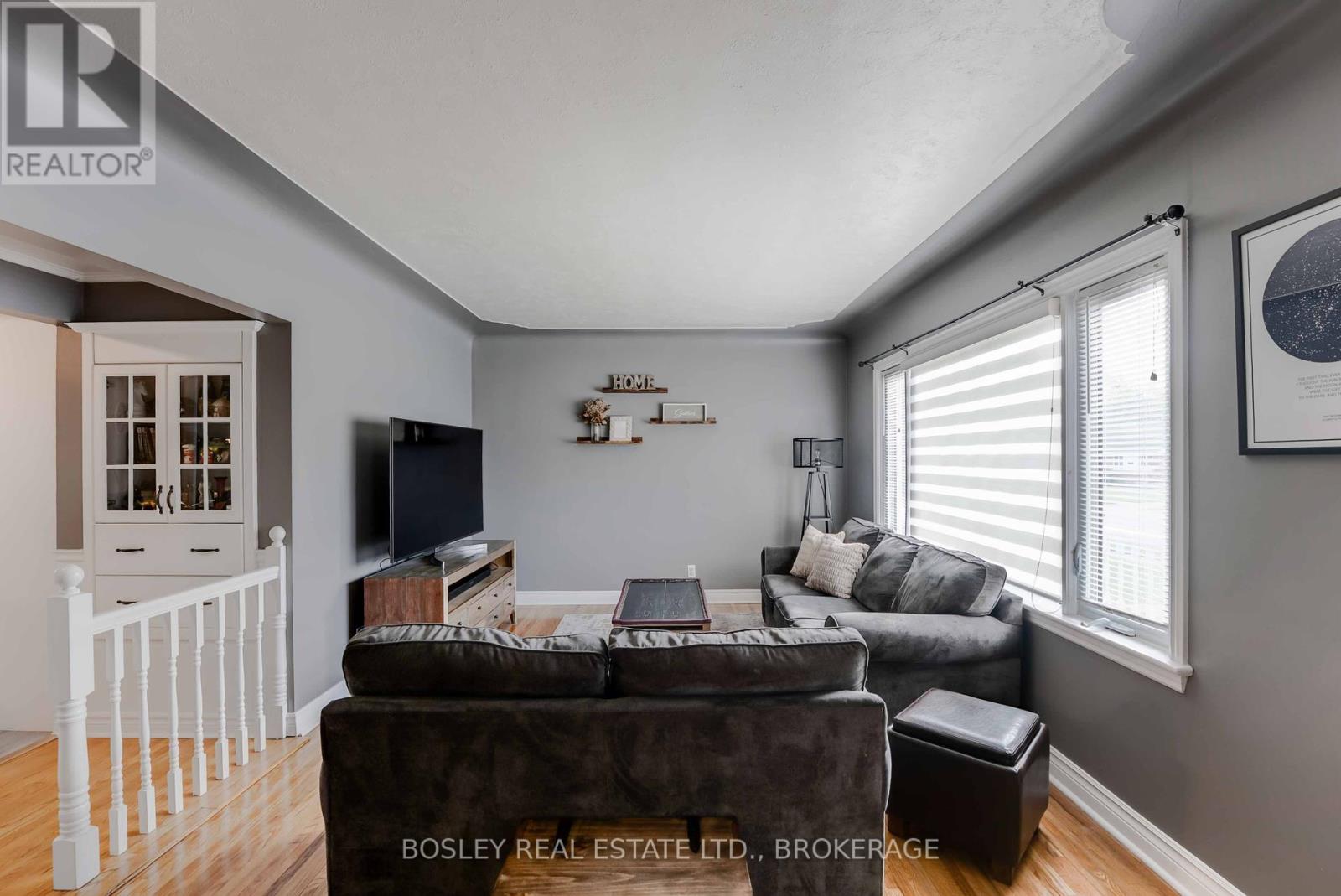6373 Corwin Crescent, Niagara Falls (Dorchester), Ontario  L2G 2L9 - Photo 6 - X12456834