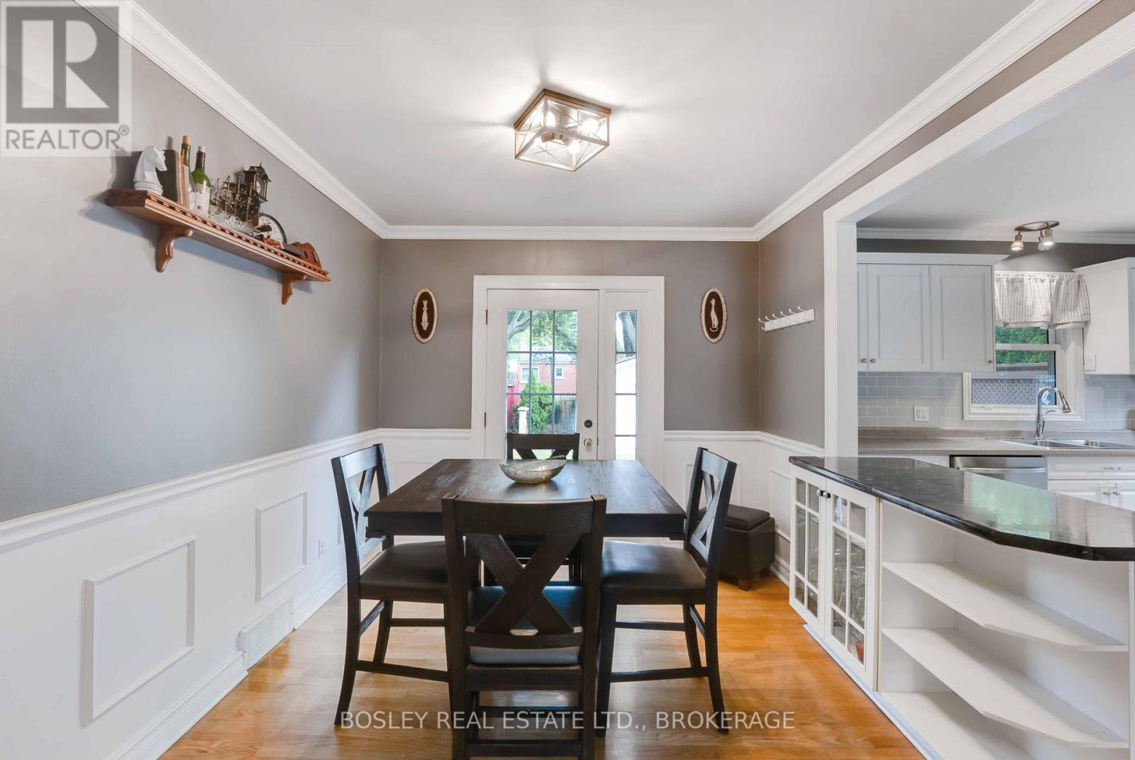 6373 Corwin Crescent, Niagara Falls (Dorchester), Ontario  L2G 2L9 - Photo 9 - X12456834