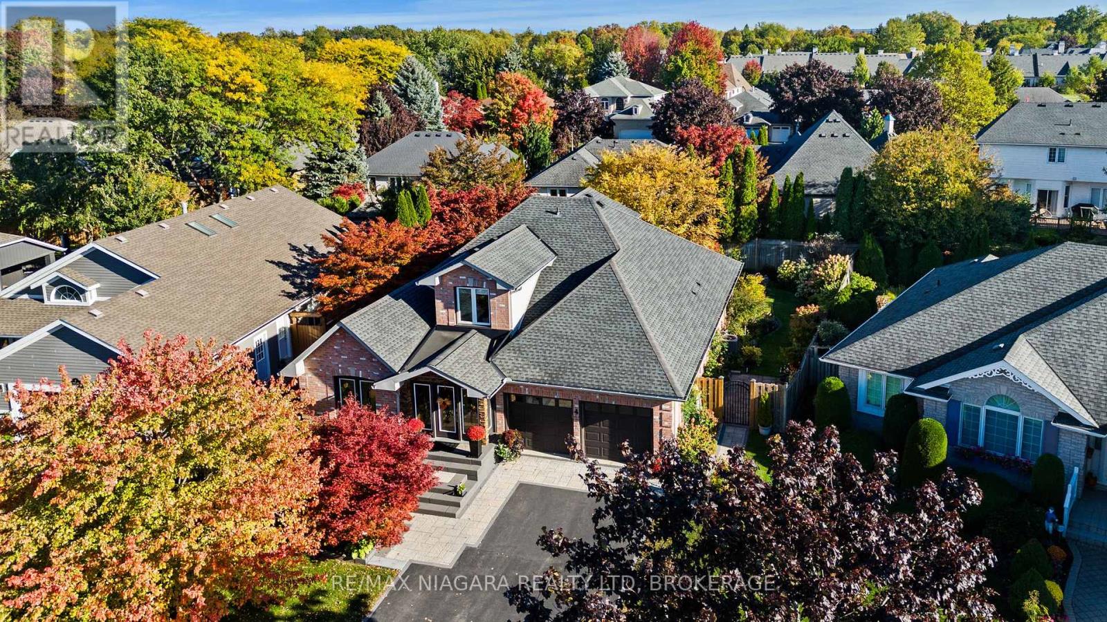 4 Karsam Court, Niagara-On-The-Lake (Town), Ontario  L0S 1J0 - Photo 3 - X12456908