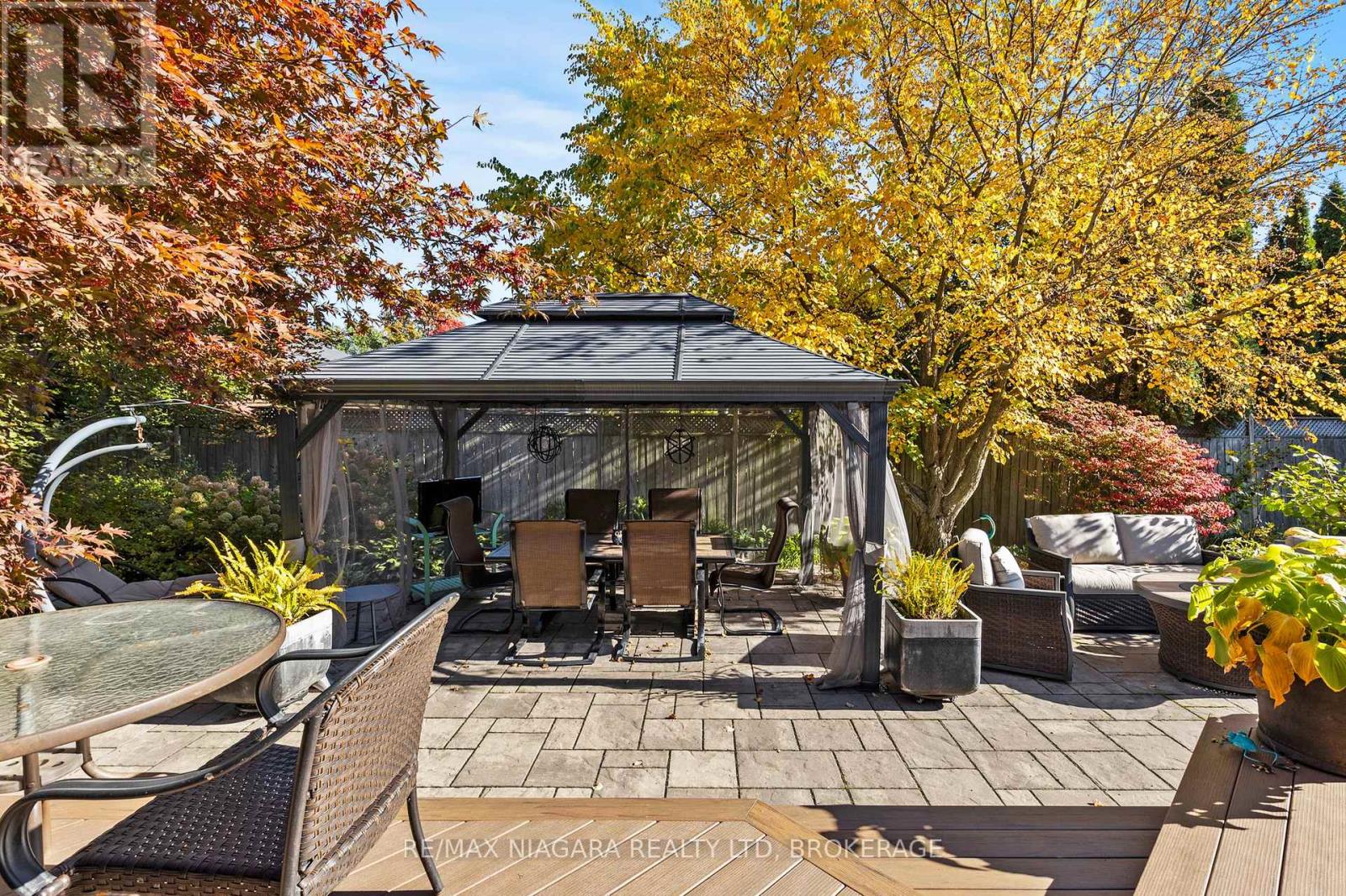 4 Karsam Court, Niagara-On-The-Lake (Town), Ontario  L0S 1J0 - Photo 4 - X12456908