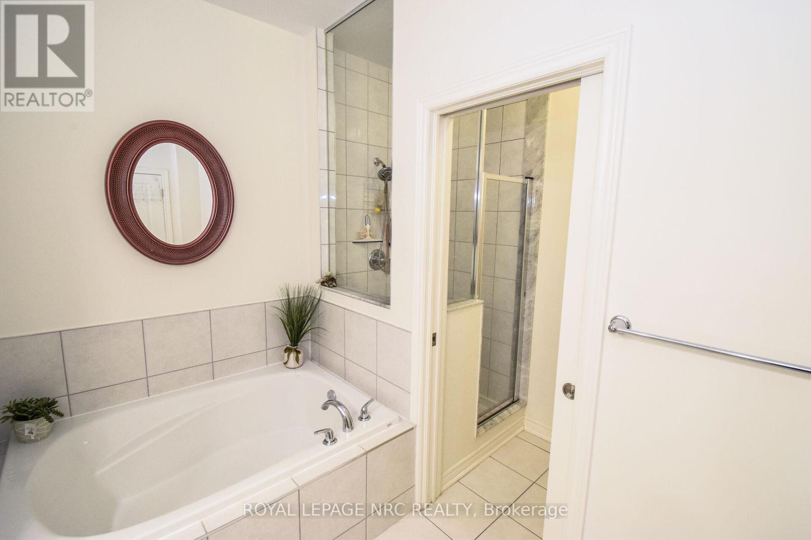 4343 Chemonda Street, Niagara Falls (Lyons Creek), Ontario  L2G 0E0 - Photo 25 - X12457102