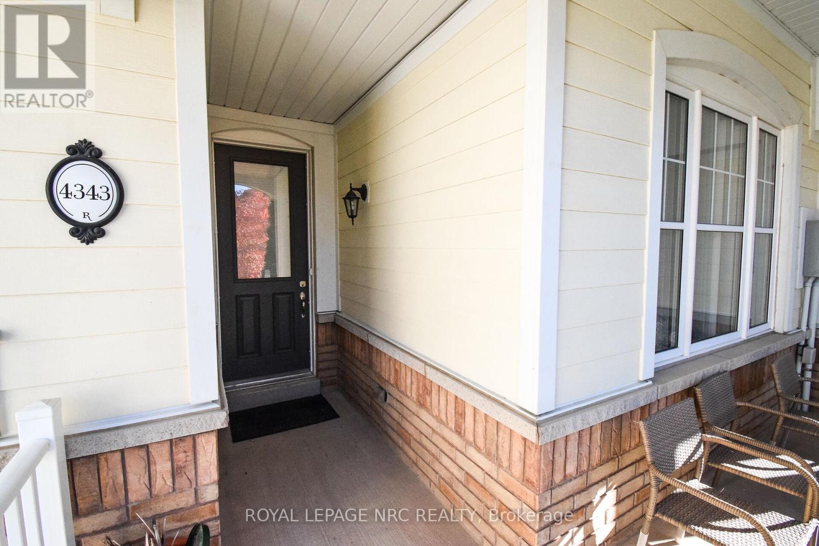 4343 Chemonda Street, Niagara Falls (Lyons Creek), Ontario  L2G 0E0 - Photo 3 - X12457102