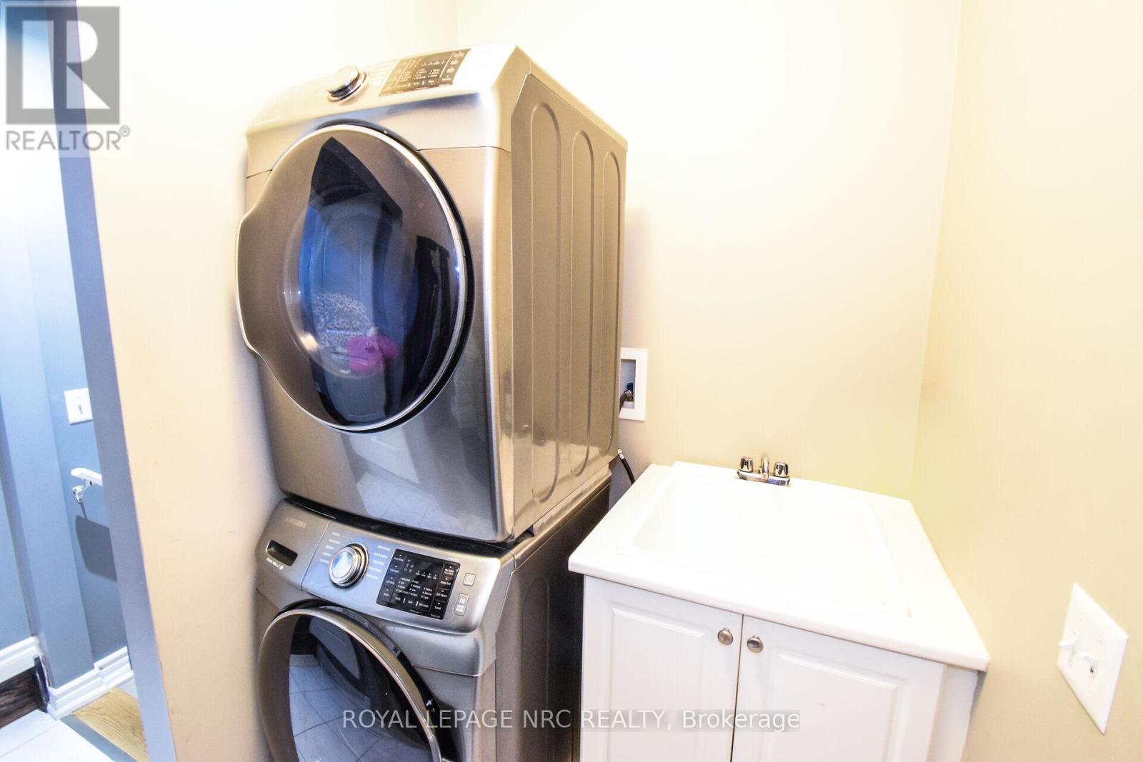 4343 Chemonda Street, Niagara Falls (Lyons Creek), Ontario  L2G 0E0 - Photo 31 - X12457102