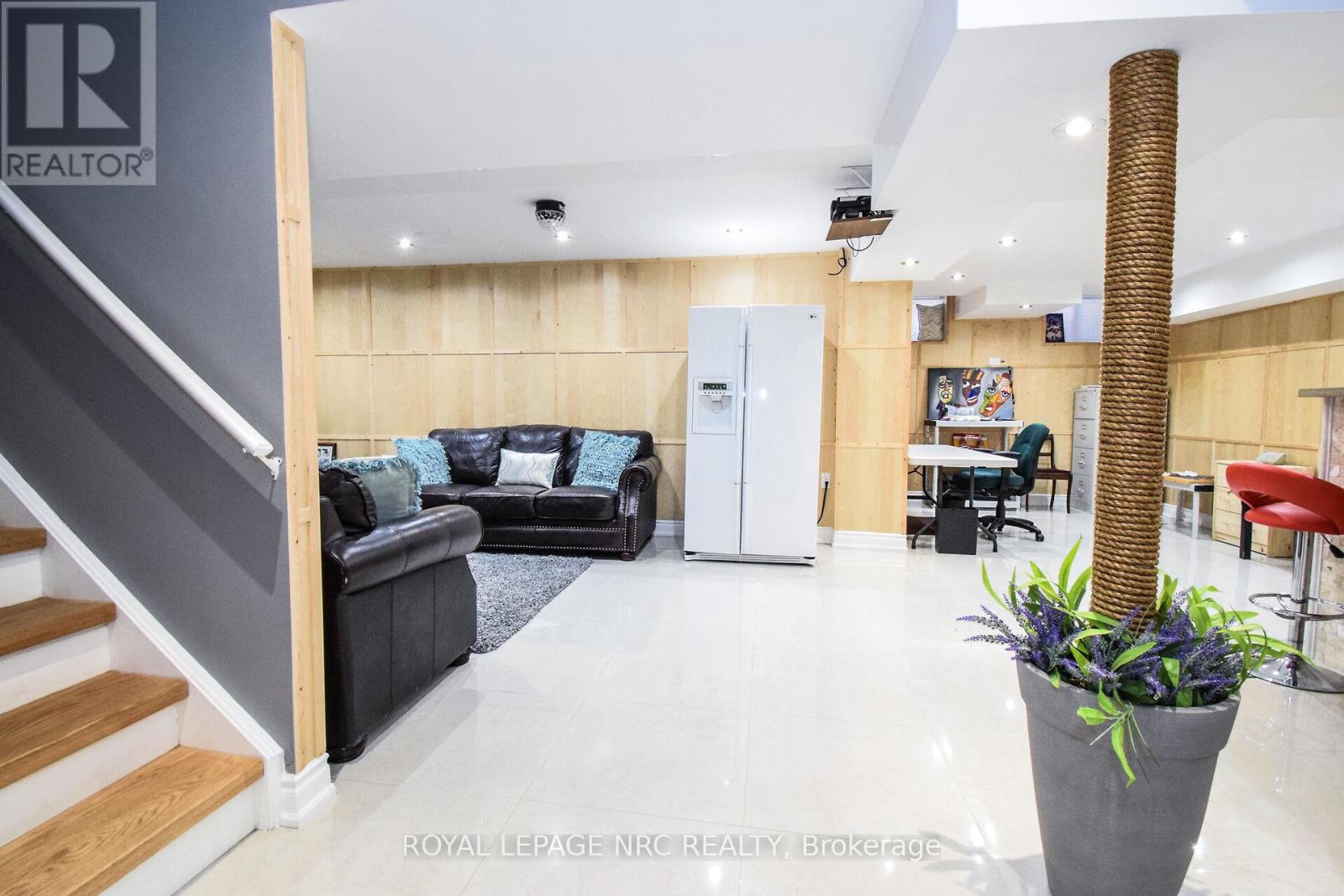 4343 Chemonda Street, Niagara Falls (Lyons Creek), Ontario  L2G 0E0 - Photo 32 - X12457102