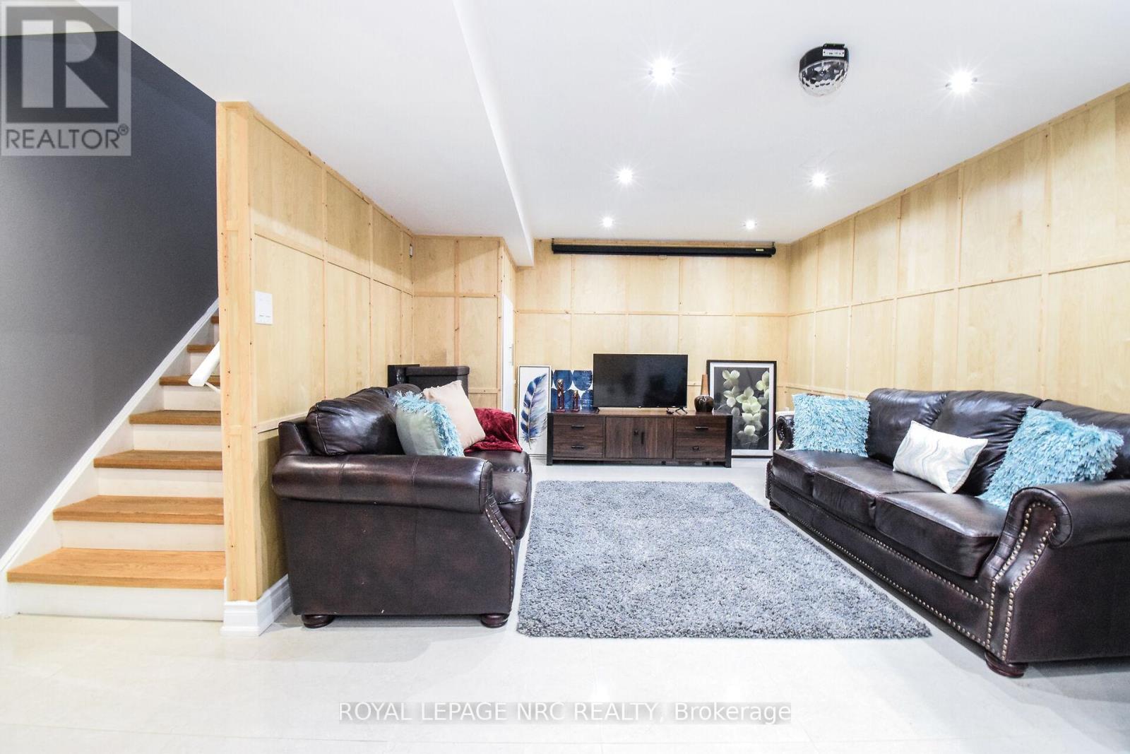 4343 Chemonda Street, Niagara Falls (Lyons Creek), Ontario  L2G 0E0 - Photo 33 - X12457102