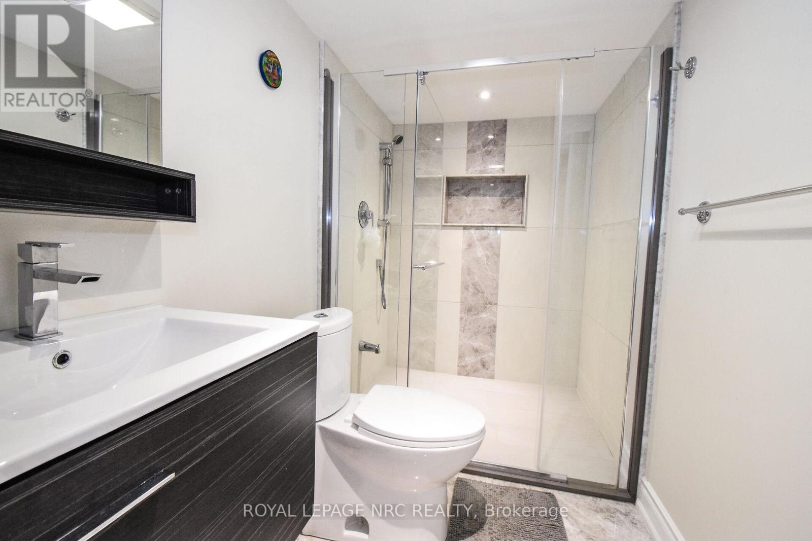4343 Chemonda Street, Niagara Falls (Lyons Creek), Ontario  L2G 0E0 - Photo 41 - X12457102