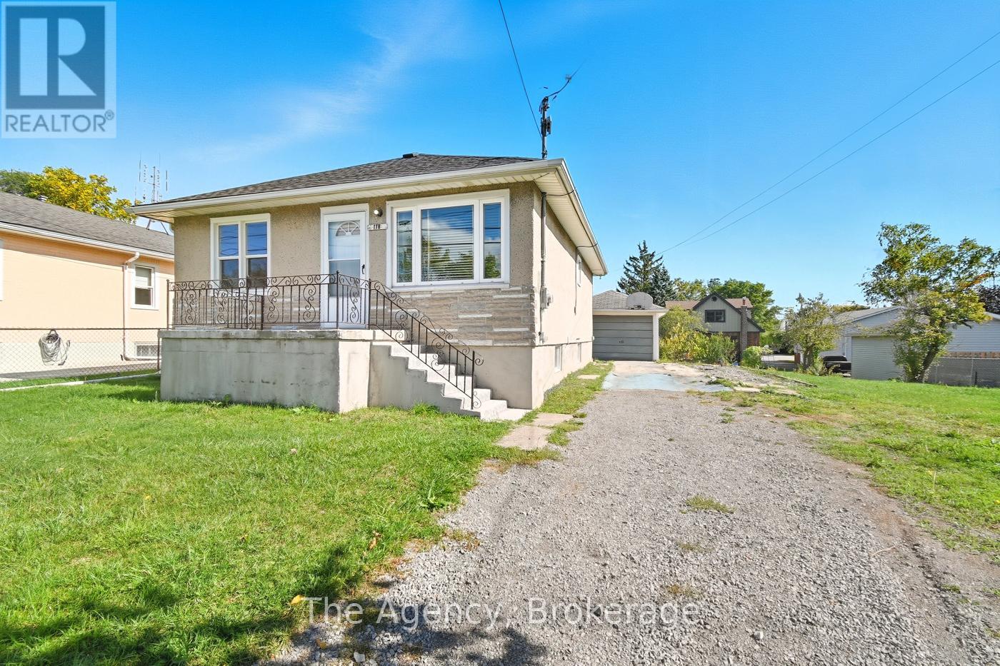 118 Morton Street, Thorold, Ontario  L2V 1C5 - Photo 22 - X12457266