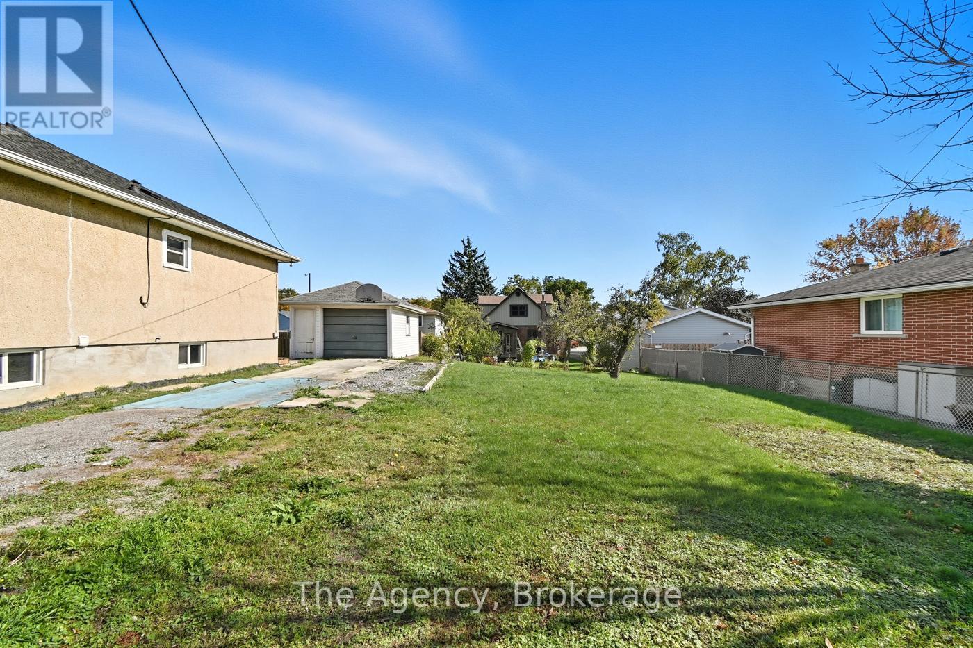 118 Morton Street, Thorold, Ontario  L2V 1C5 - Photo 24 - X12457266