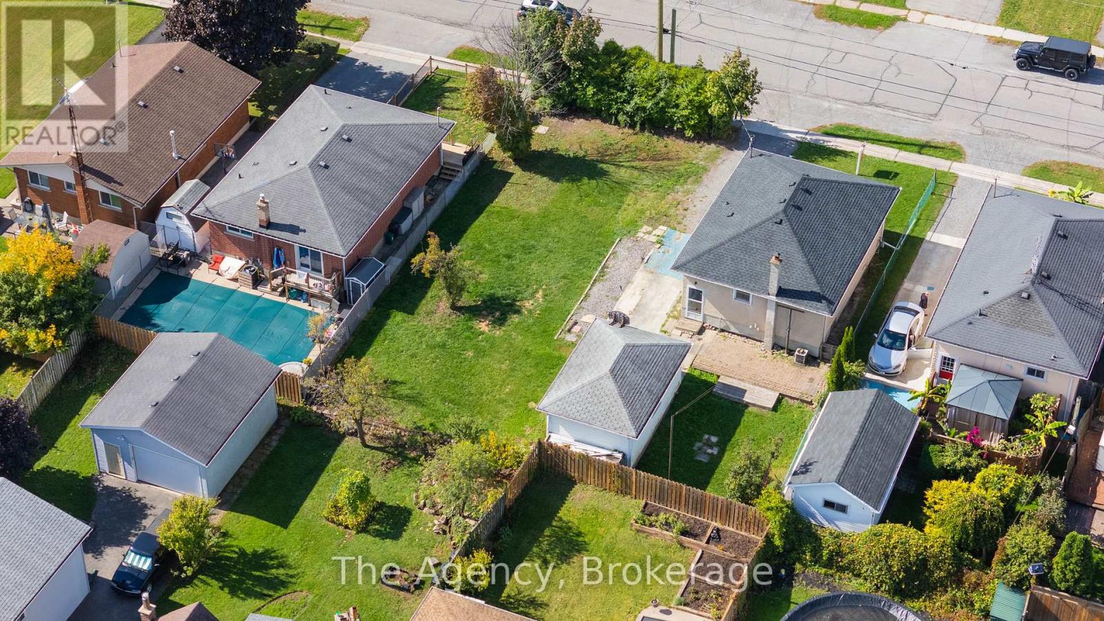 118 Morton Street, Thorold, Ontario  L2V 1C5 - Photo 30 - X12457266