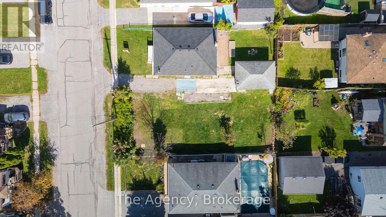 118 Morton Street, Thorold, Ontario  L2V 1C5 - Photo 31 - X12457266