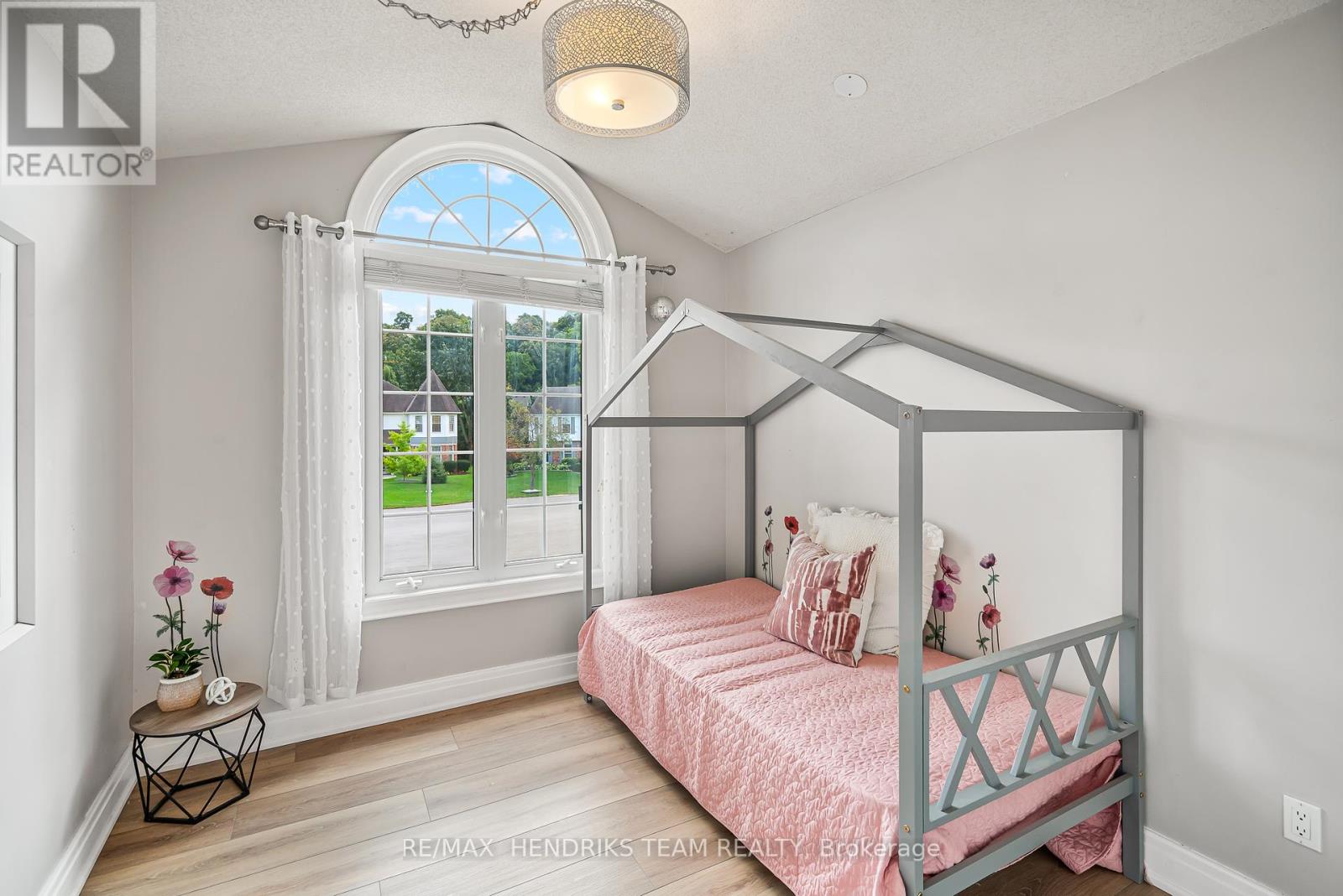 2905 Butler's Walk, Lincoln, Ontario  L0R 1S0 - Photo 26 - X12457320