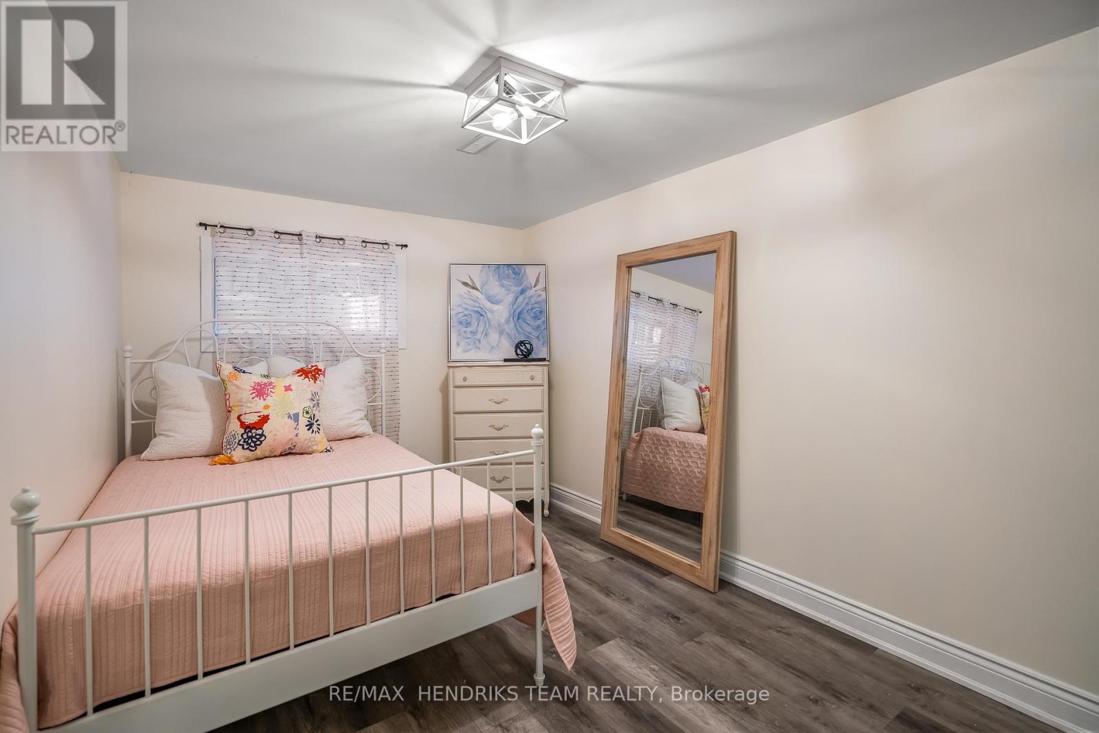 2905 Butler's Walk, Lincoln, Ontario  L0R 1S0 - Photo 30 - X12457320