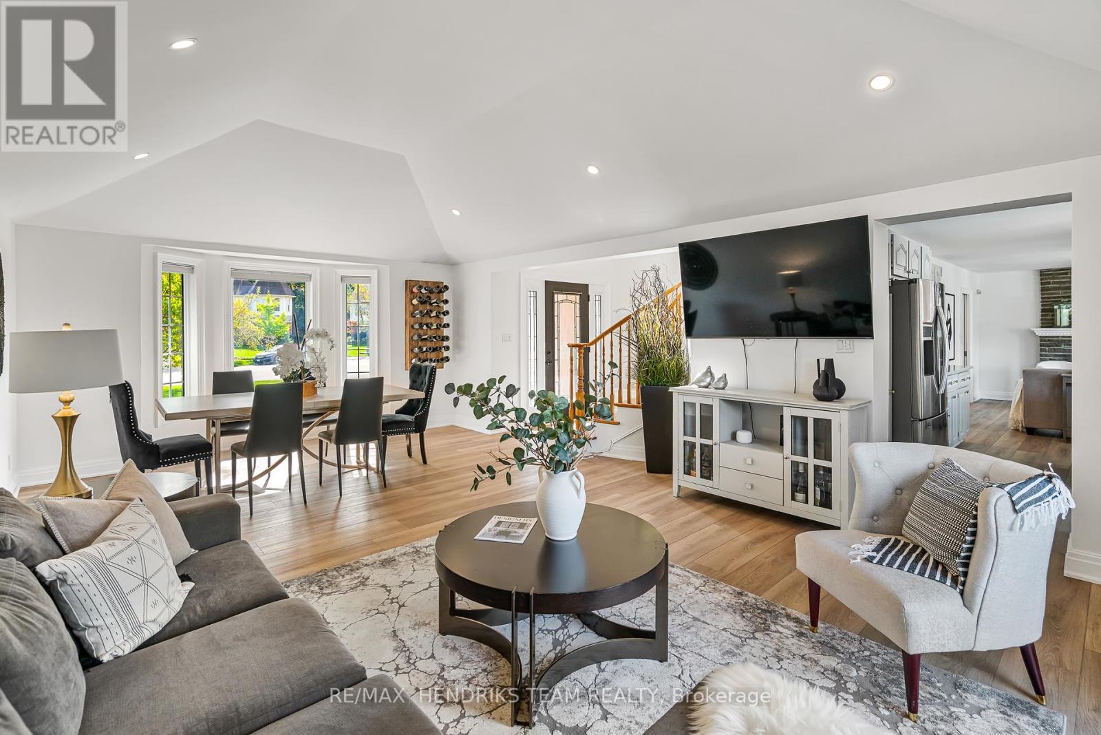 2905 Butler's Walk, Lincoln, Ontario  L0R 1S0 - Photo 7 - X12457320