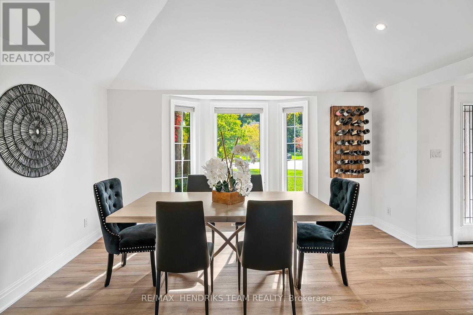 2905 Butler's Walk, Lincoln, Ontario  L0R 1S0 - Photo 8 - X12457320