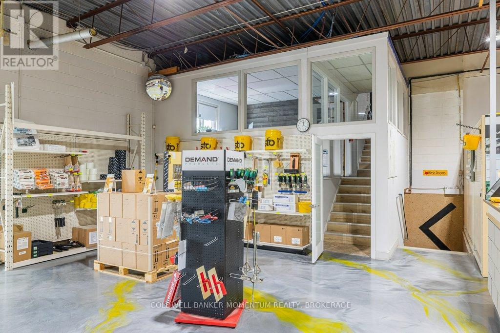95 Ormond Street S, Thorold (Thorold Downtown), Ontario  L2V 3G2 - Photo 11 - X12457771