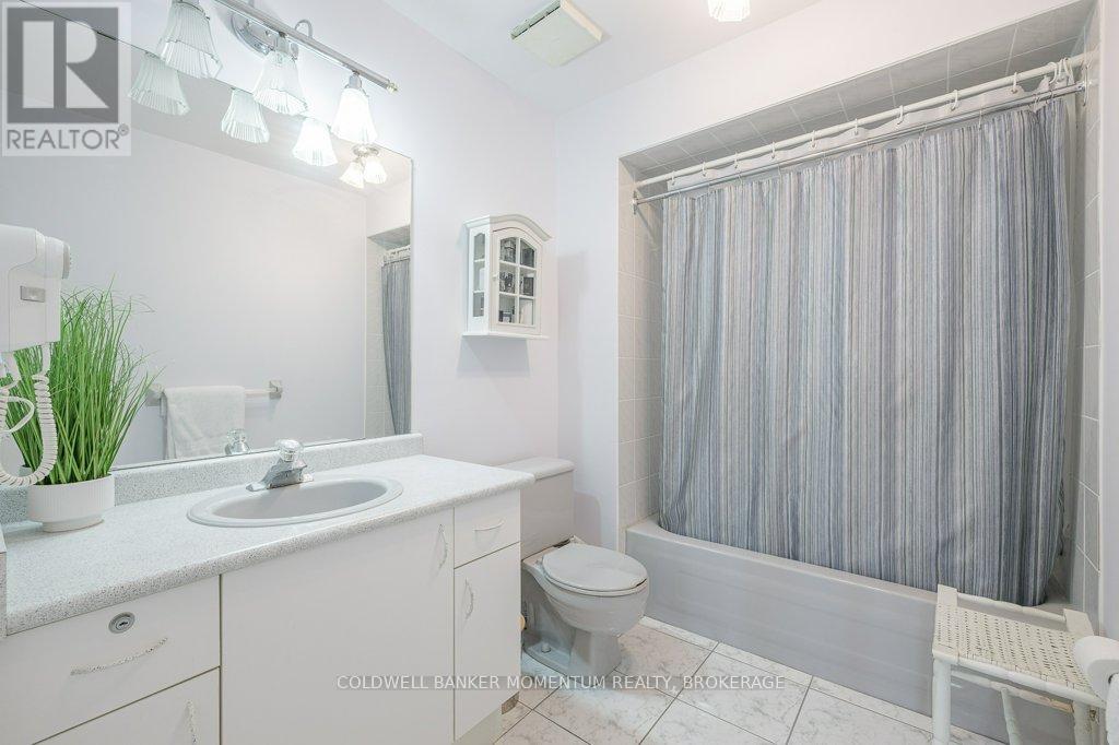 43 Silvercrest Court, Thorold, Ontario  L2V 5B4 - Photo 27 - X12461140