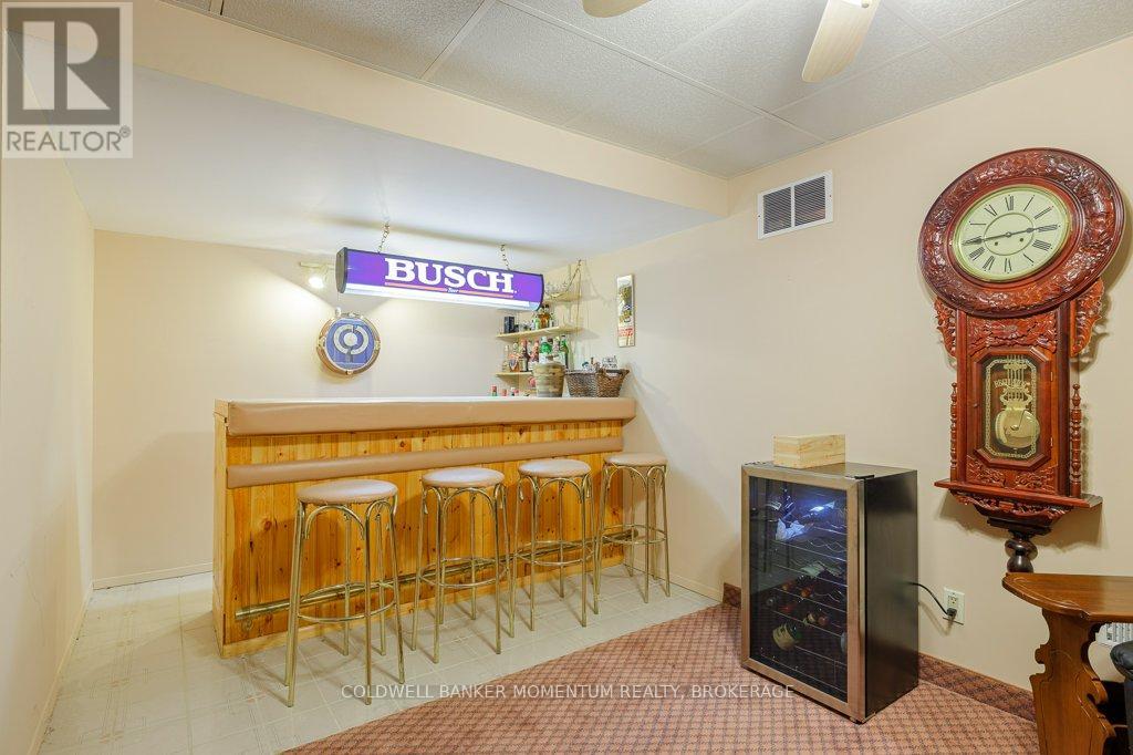 43 Silvercrest Court, Thorold, Ontario  L2V 5B4 - Photo 31 - X12461140