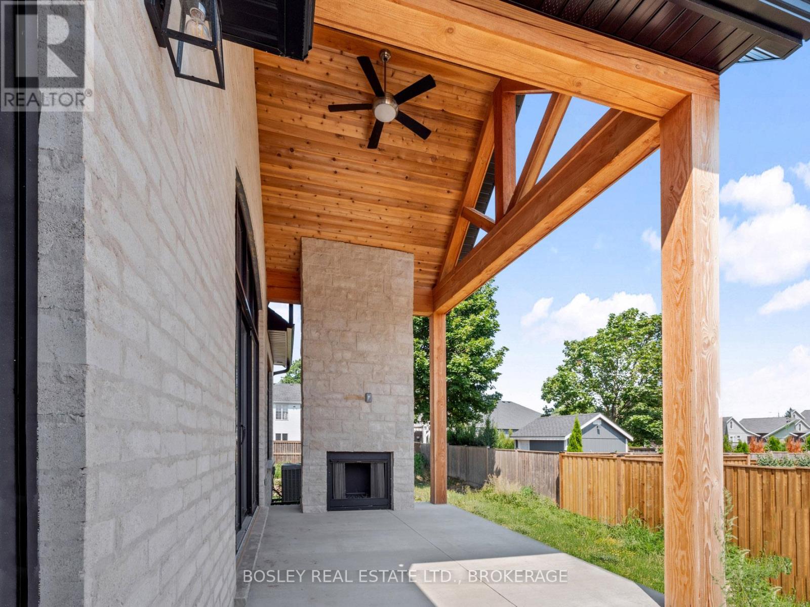 9 Oakley Drive, Niagara-On-The-Lake, Ontario  L0S 1J0 - Photo 14 - X12462862