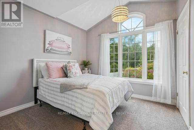 440 South Pelham Road, Welland, Ontario  L3C 3C6 - Photo 21 - X12463703