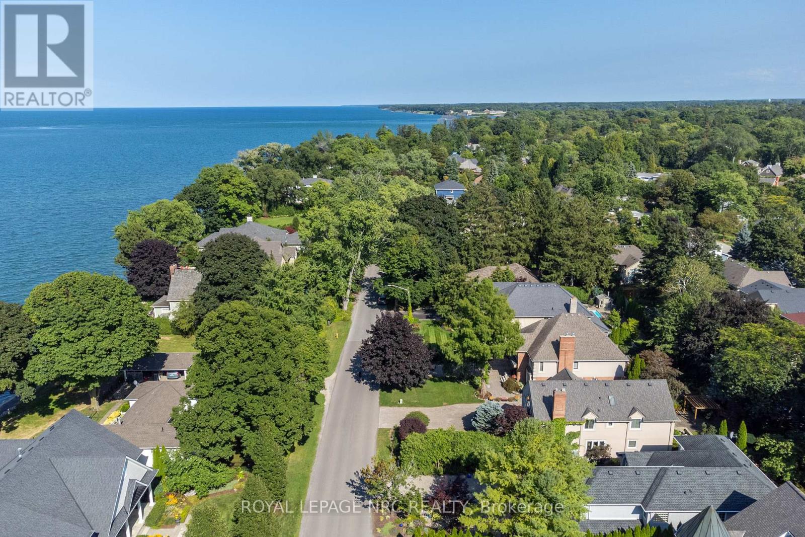 328 Niagara Boulevard, Niagara-On-The-Lake, Ontario  L0S 1J0 - Photo 2 - X12466745