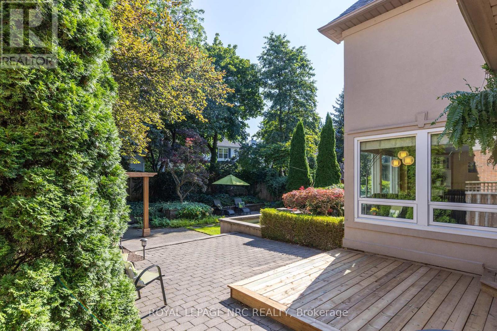 328 Niagara Boulevard, Niagara-On-The-Lake, Ontario  L0S 1J0 - Photo 5 - X12466745