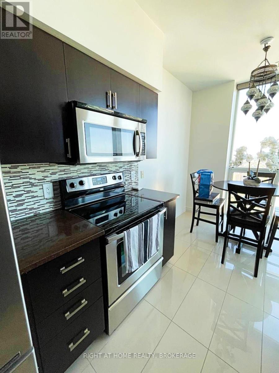 Ph101 - 208 Enfield Place, Mississauga, Ontario  L5B 0G8 - Photo 19 - W12467686