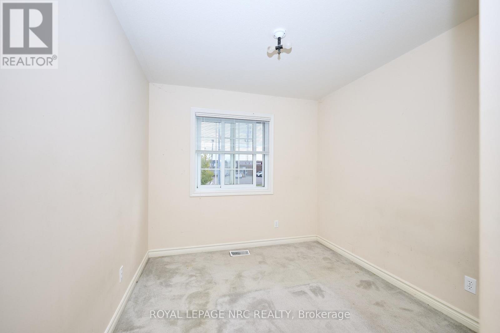 4431 Montrose Road, Niagara Falls, Ontario  K2H 1K1 - Photo 19 - X12468698