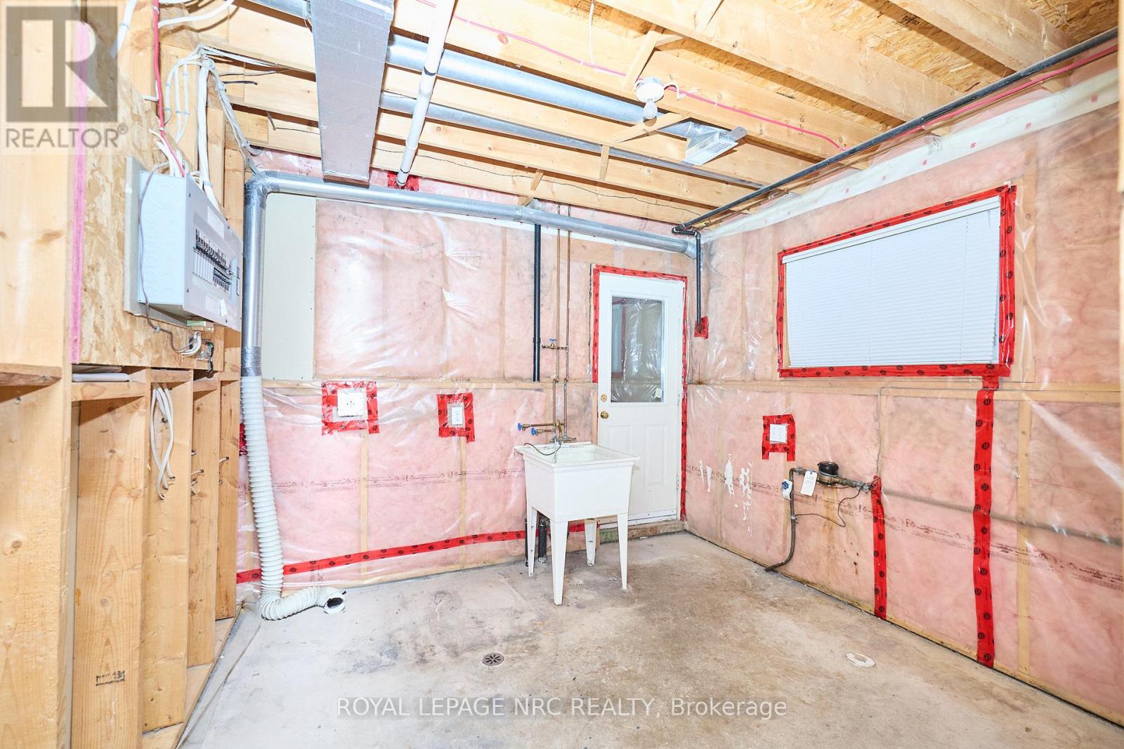 4431 Montrose Road, Niagara Falls, Ontario  K2H 1K1 - Photo 26 - X12468698