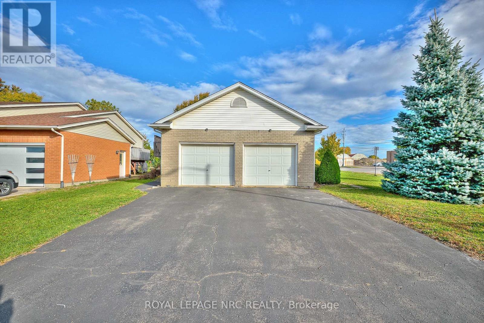 4431 Montrose Road, Niagara Falls, Ontario  K2H 1K1 - Photo 30 - X12468698