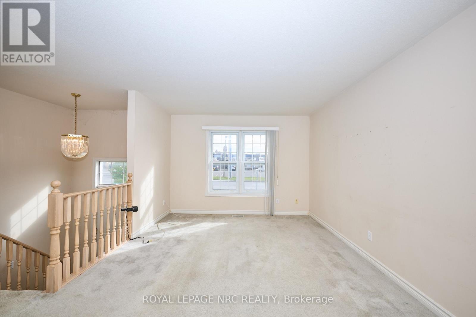 4431 Montrose Road, Niagara Falls, Ontario  K2H 1K1 - Photo 7 - X12468698