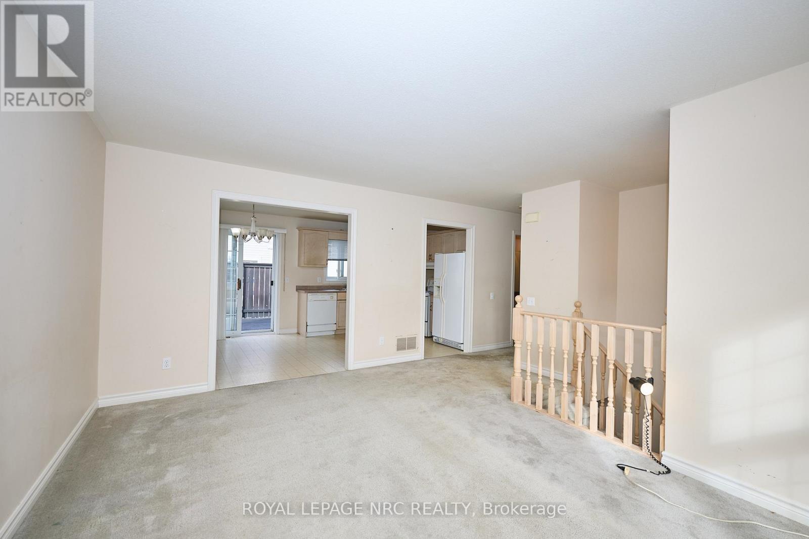 4431 Montrose Road, Niagara Falls, Ontario  K2H 1K1 - Photo 8 - X12468698