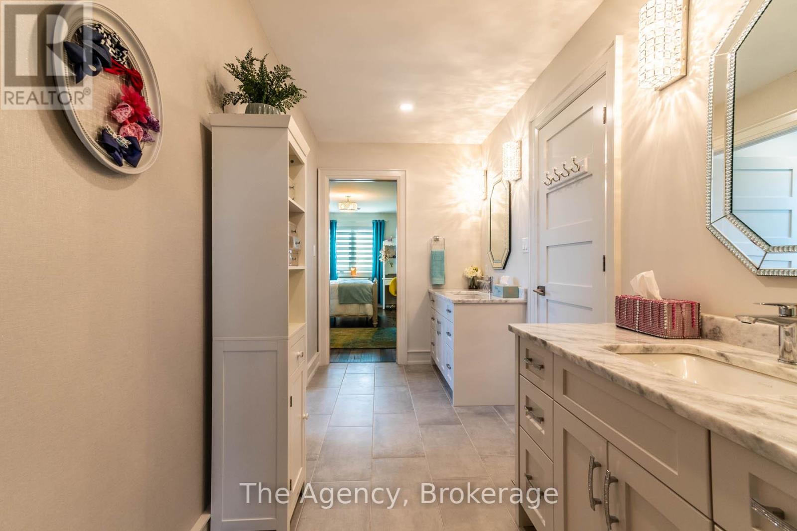 119 Willowbrook Drive, Welland, Ontario  L3C 0G2 - Photo 25 - X12468883