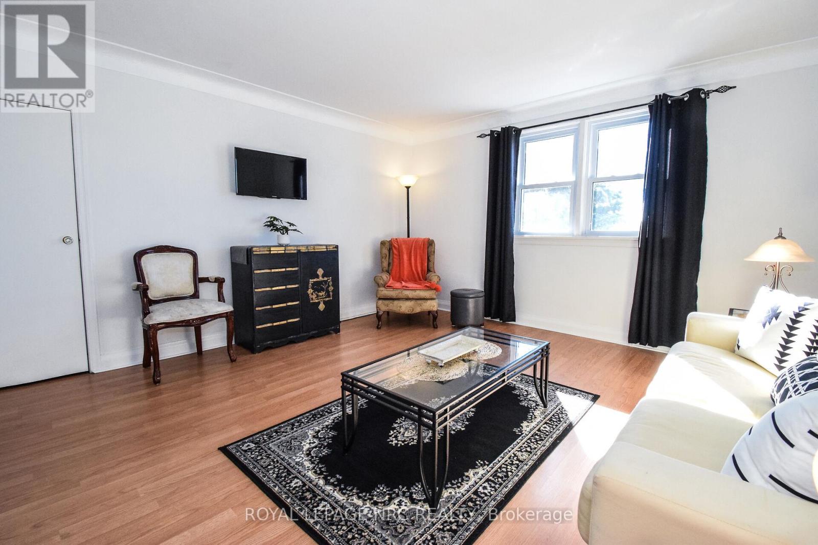 5367 Kitchener Street, Niagara Falls, Ontario  L2G 1B6 - Photo 34 - X12470099