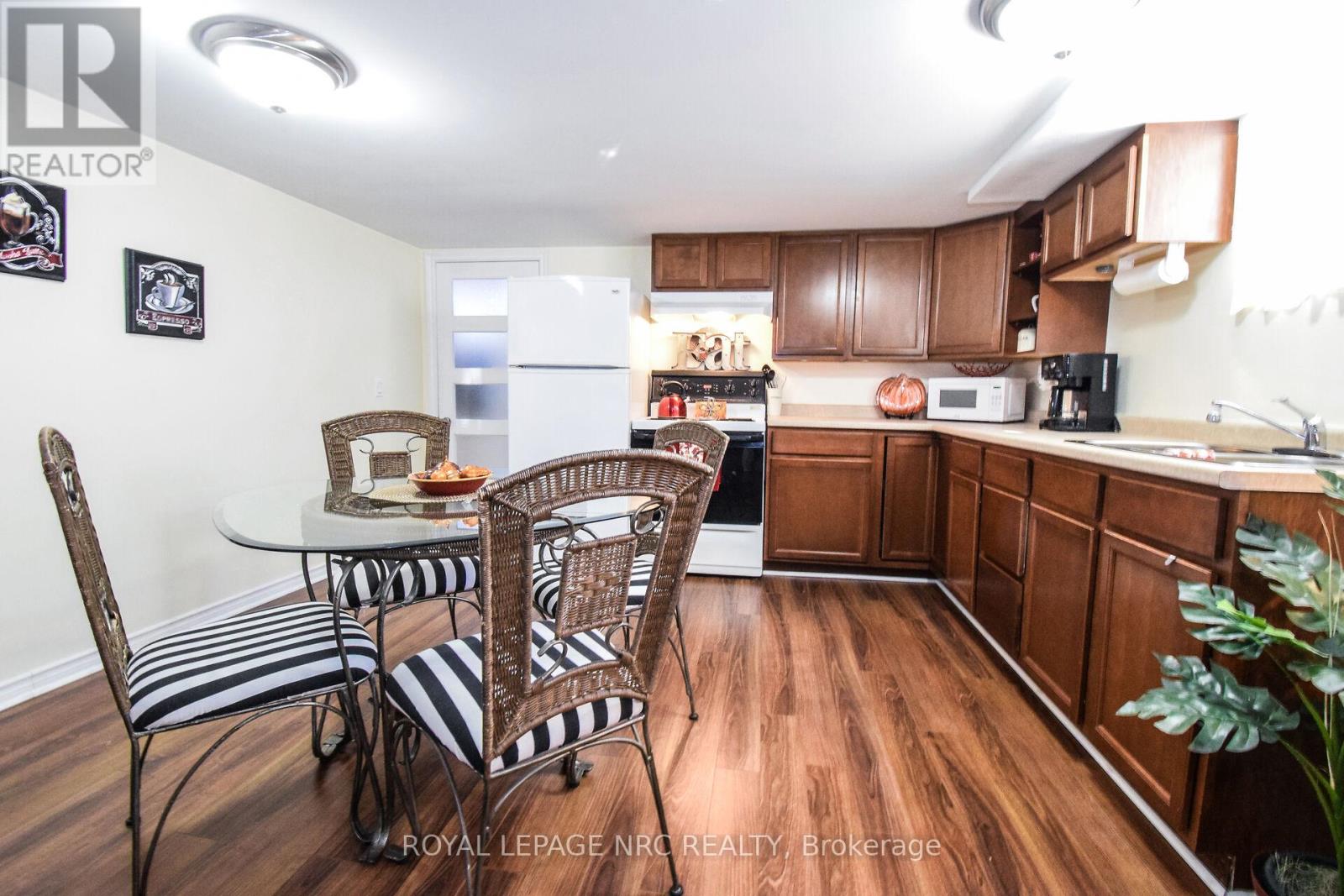 5367 Kitchener Street, Niagara Falls, Ontario  L2G 1B6 - Photo 43 - X12470099