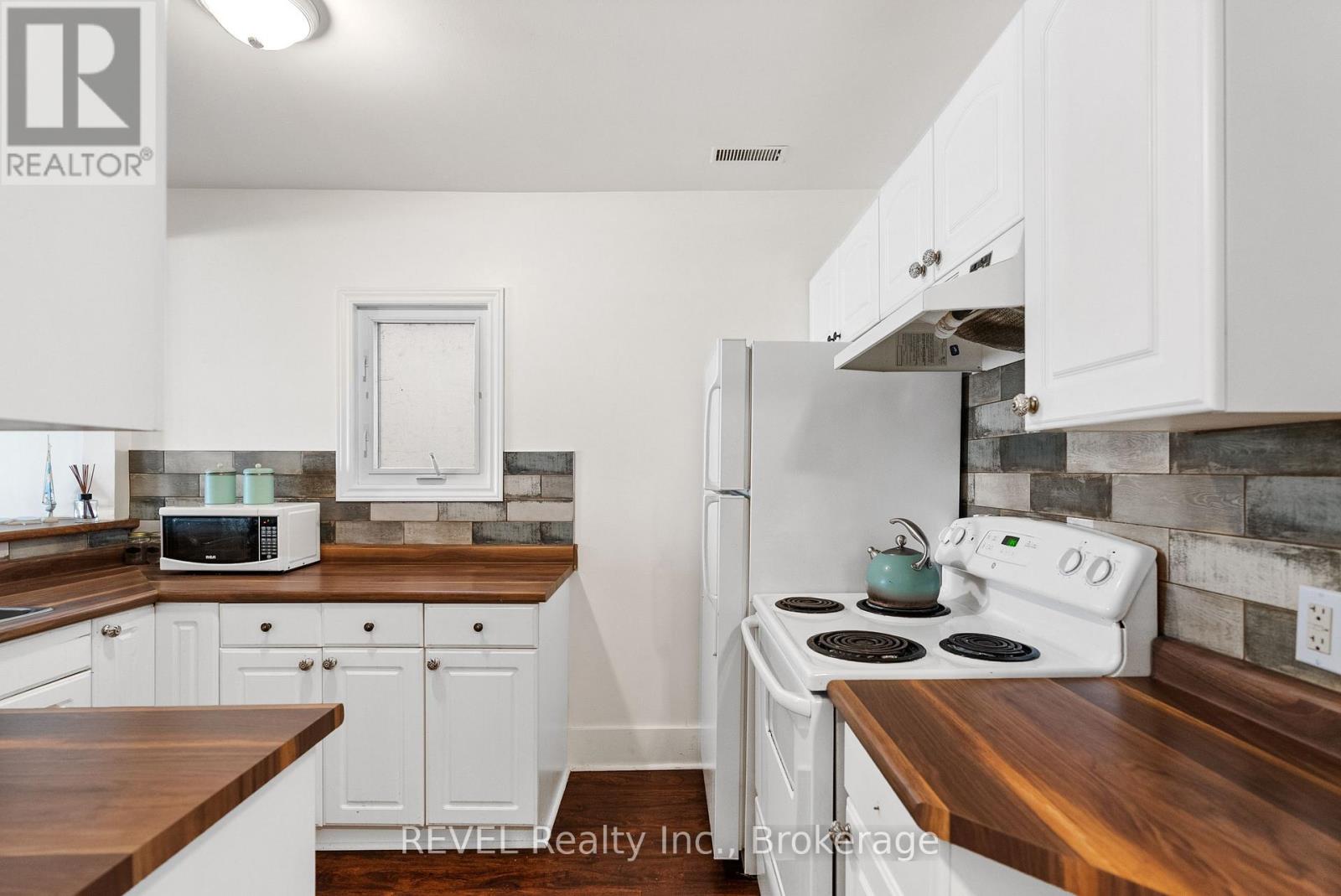 3819 Terrace Lane, Fort Erie, Ontario  L0S 1B0 - Photo 10 - X12472347