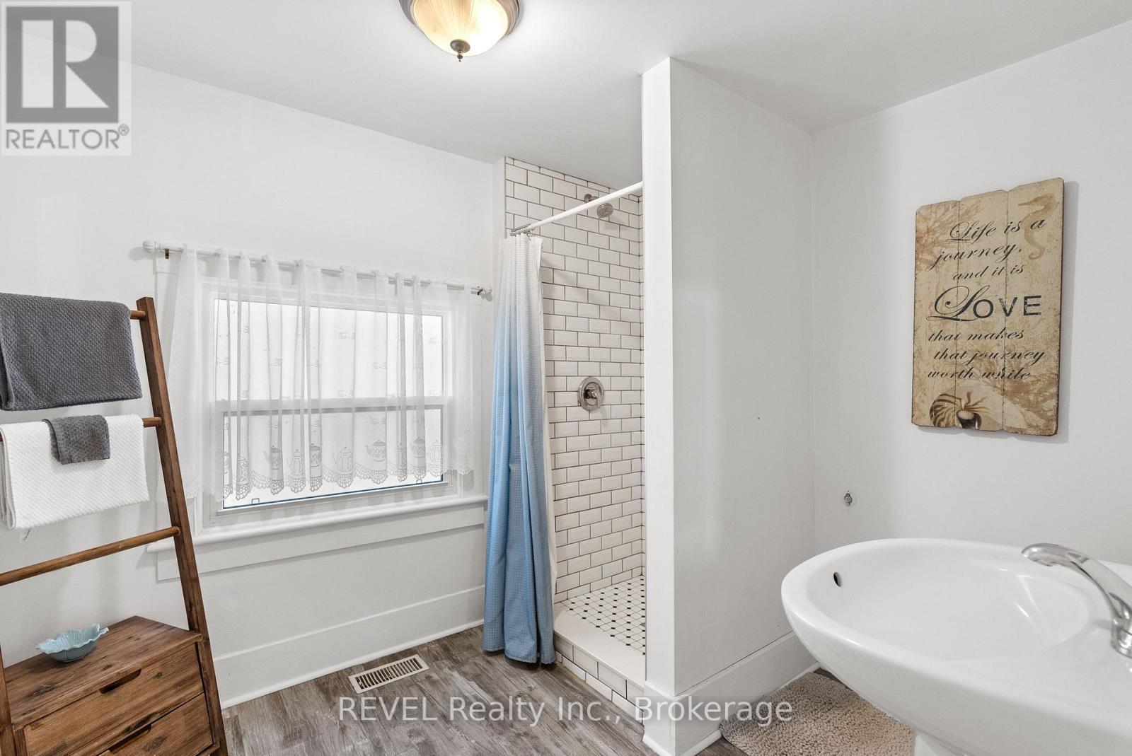 3819 Terrace Lane, Fort Erie, Ontario  L0S 1B0 - Photo 29 - X12472347