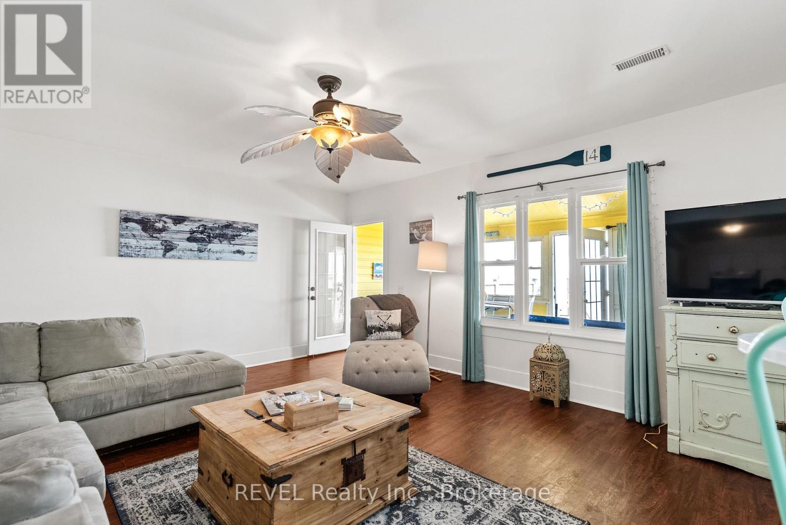 3819 Terrace Lane, Fort Erie, Ontario  L0S 1B0 - Photo 9 - X12472347