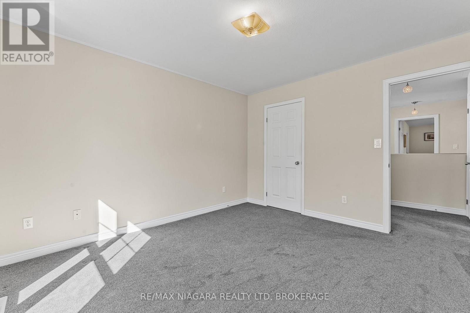 750 Lakeshore Road, Fort Erie, Ontario  L2A 0B4 - Photo 19 - X12474162