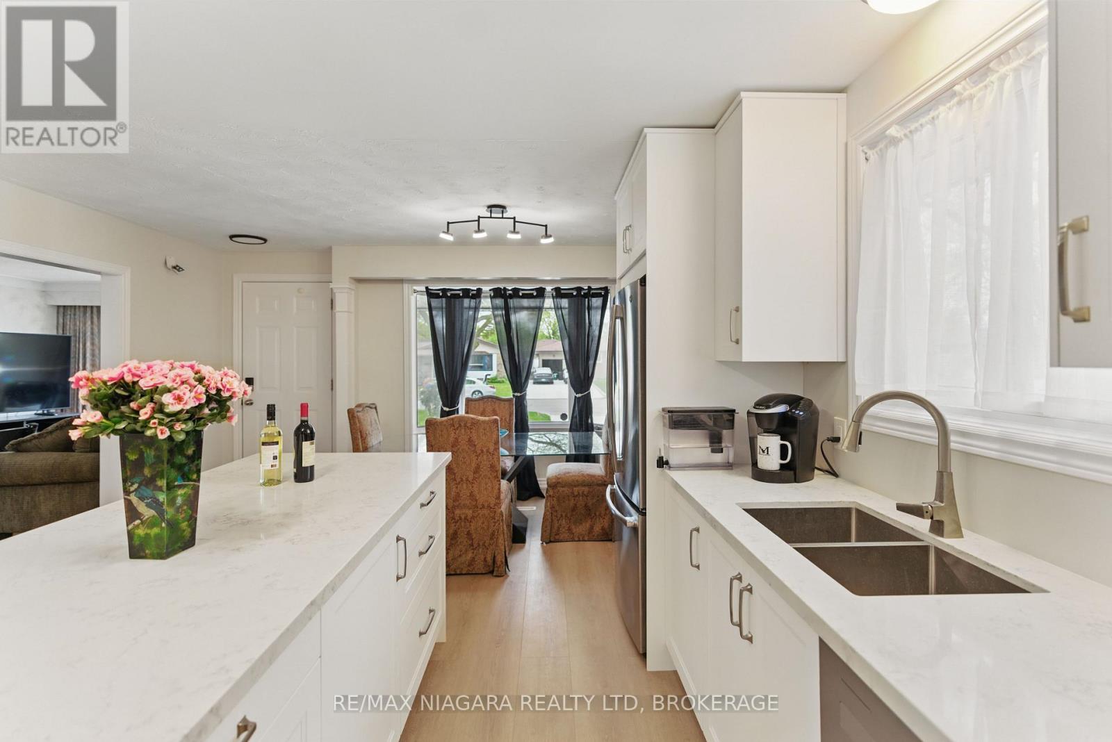 84 Regent Drive, St. Catharines, Ontario  L2M 3L7 - Photo 15 - X12476505