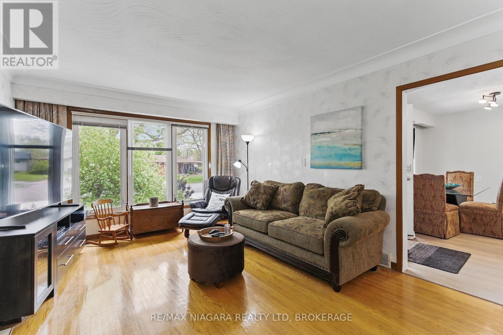 84 Regent Drive, St. Catharines, Ontario  L2M 3L7 - Photo 18 - X12476505