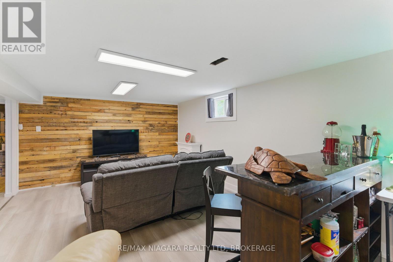 84 Regent Drive, St. Catharines, Ontario  L2M 3L7 - Photo 30 - X12476505