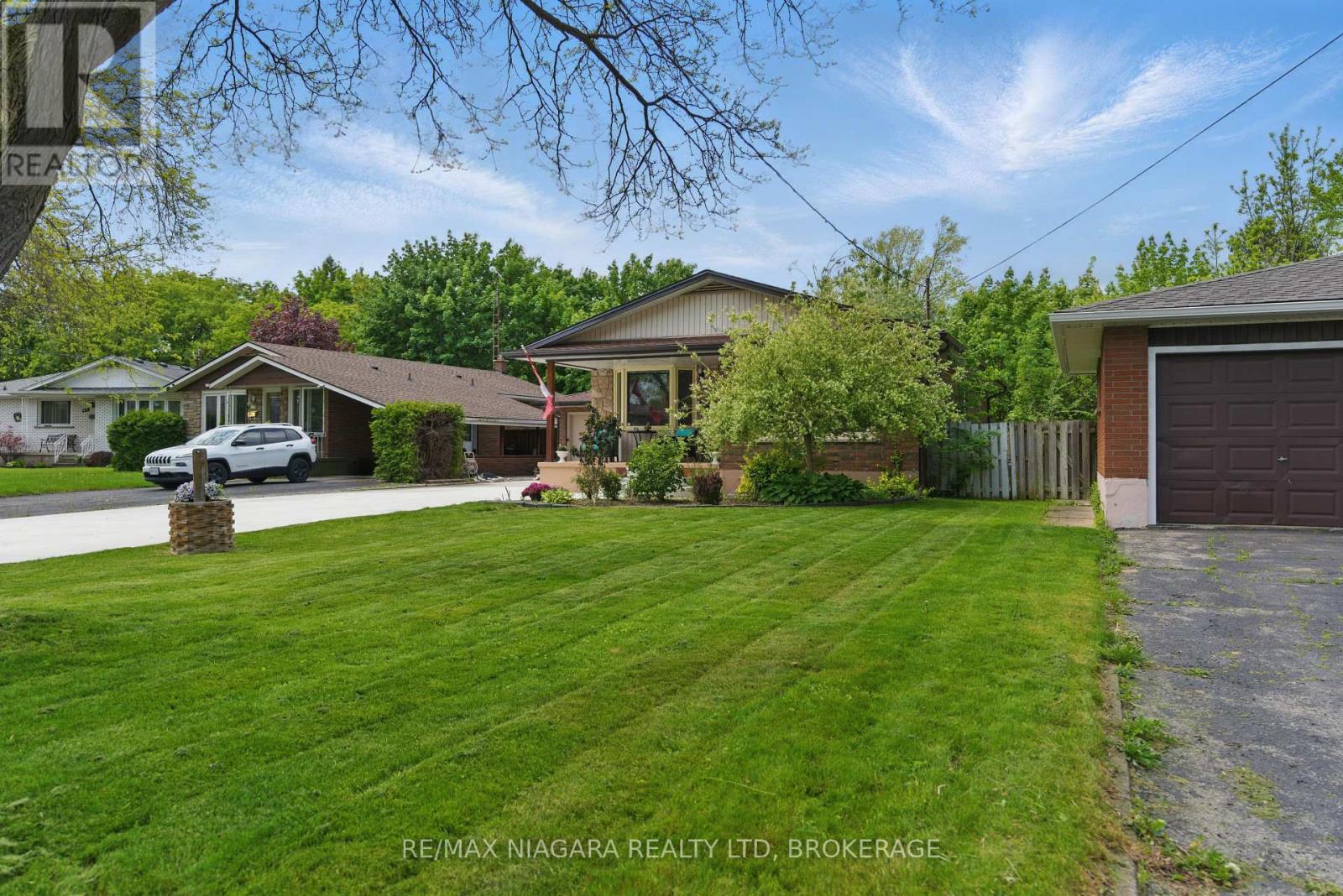 84 Regent Drive, St. Catharines, Ontario  L2M 3L7 - Photo 4 - X12476505