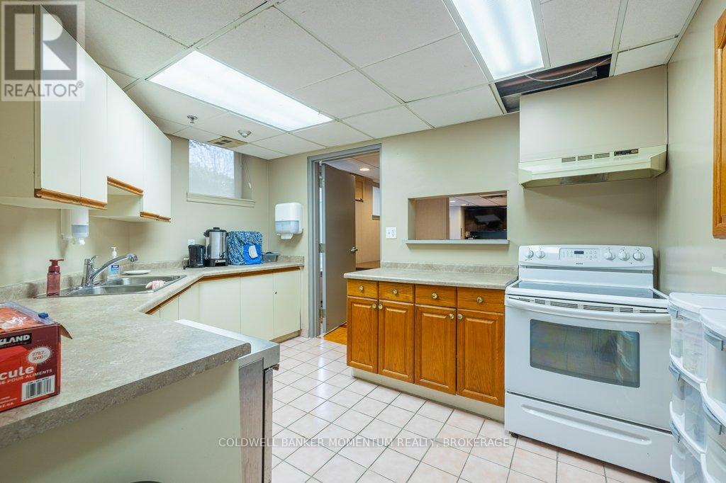 206 - 3 Towering Heights Boulevard, St. Catharines, Ontario  L2T 4A4 - Photo 38 - X12477609