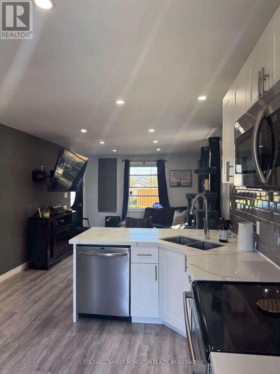 16 Princess Street, St. Catharines, Ontario  L2P 2P9 - Photo 11 - X12478369