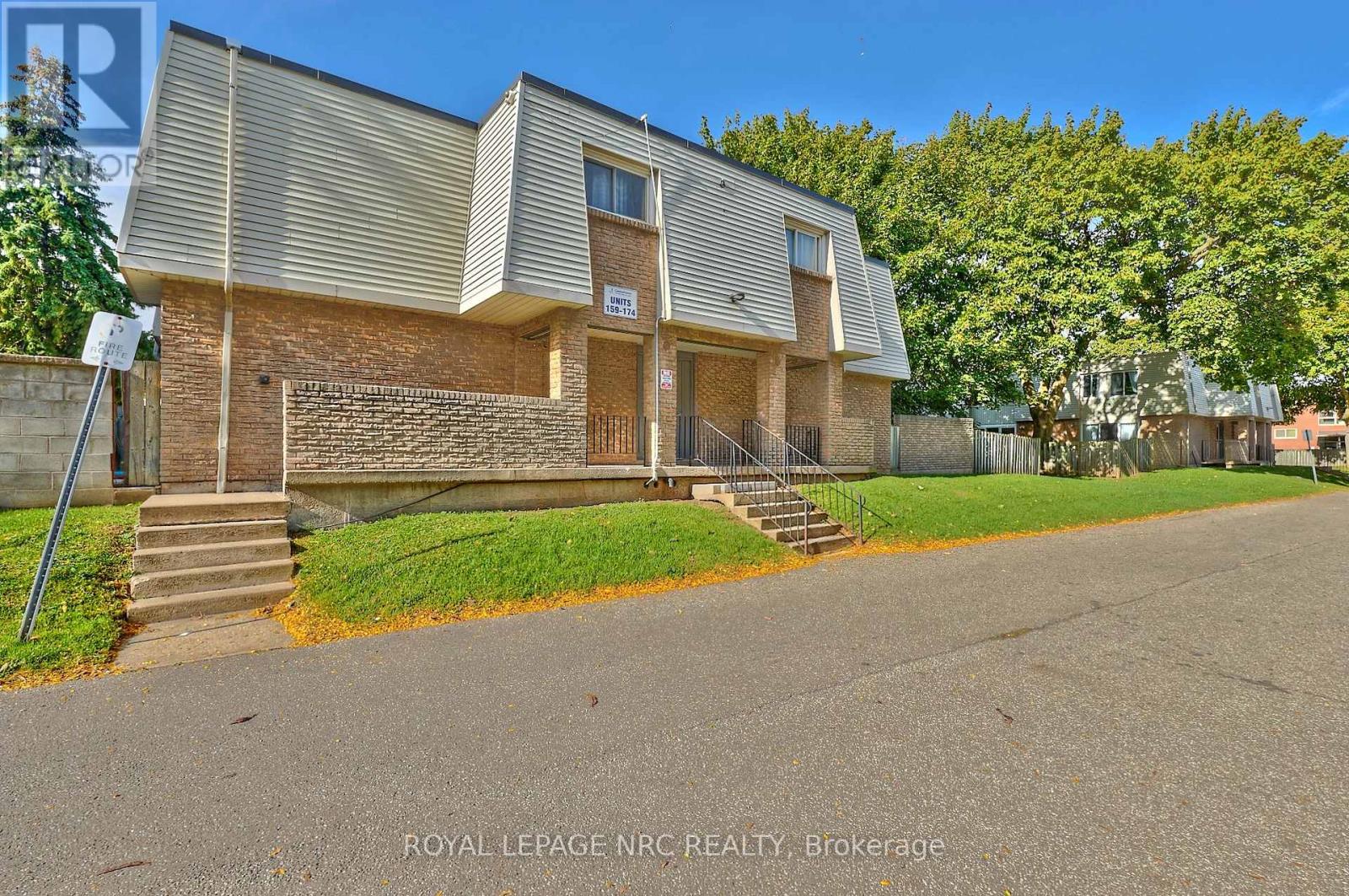 164 - 17 Old Pine Trail, St. Catharines, Ontario  L2M 6P9 - Photo 22 - X12480153