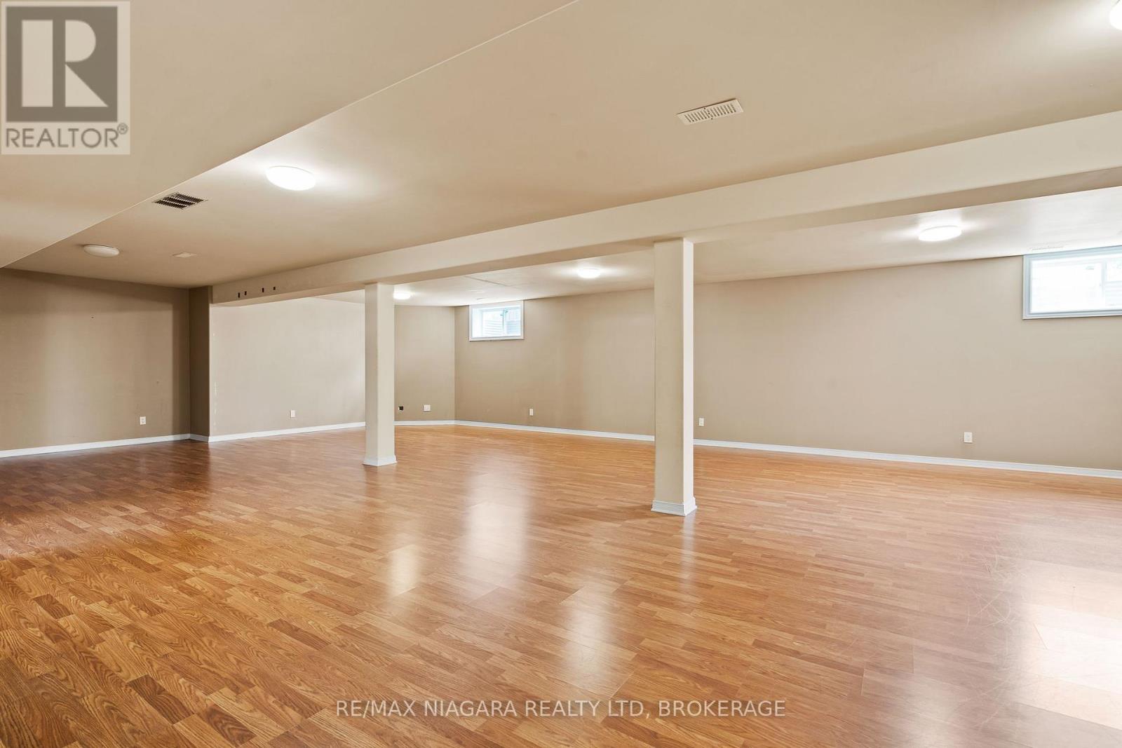 47 Rosemount Avenue, Port Colborne, Ontario  L3K 5P8 - Photo 26 - X12480273