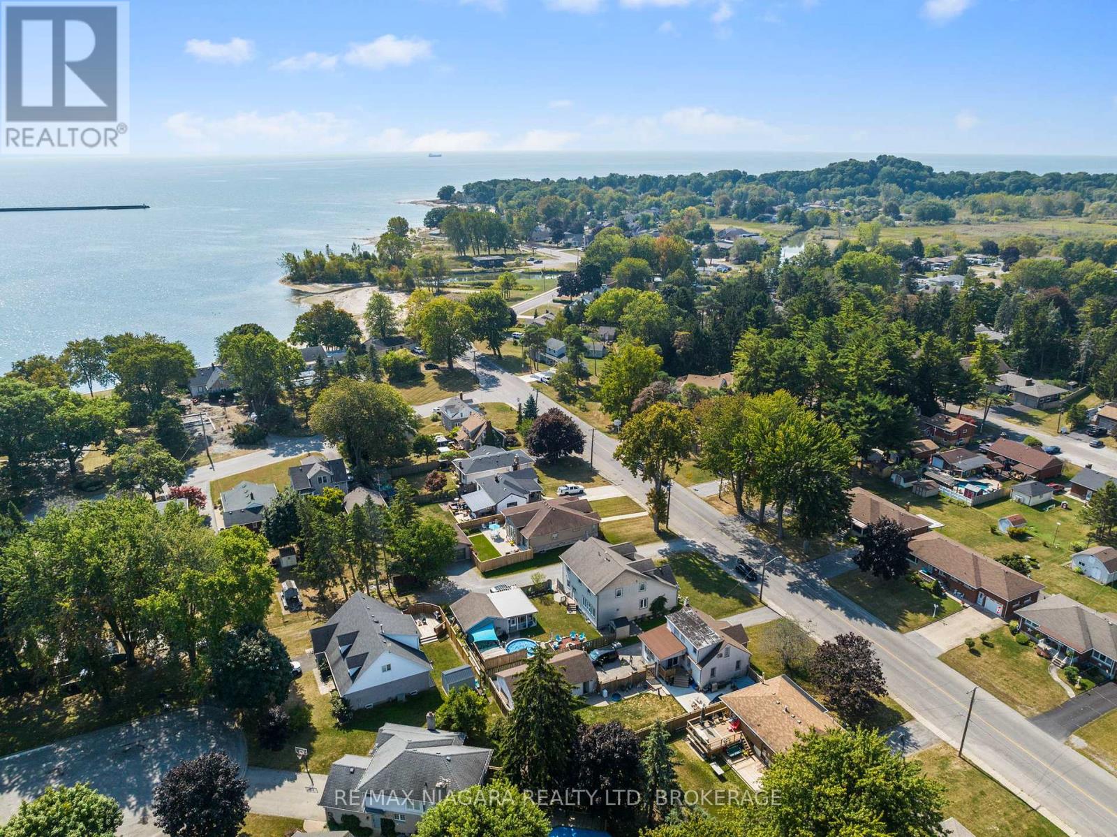 47 Rosemount Avenue, Port Colborne, Ontario  L3K 5P8 - Photo 36 - X12480273