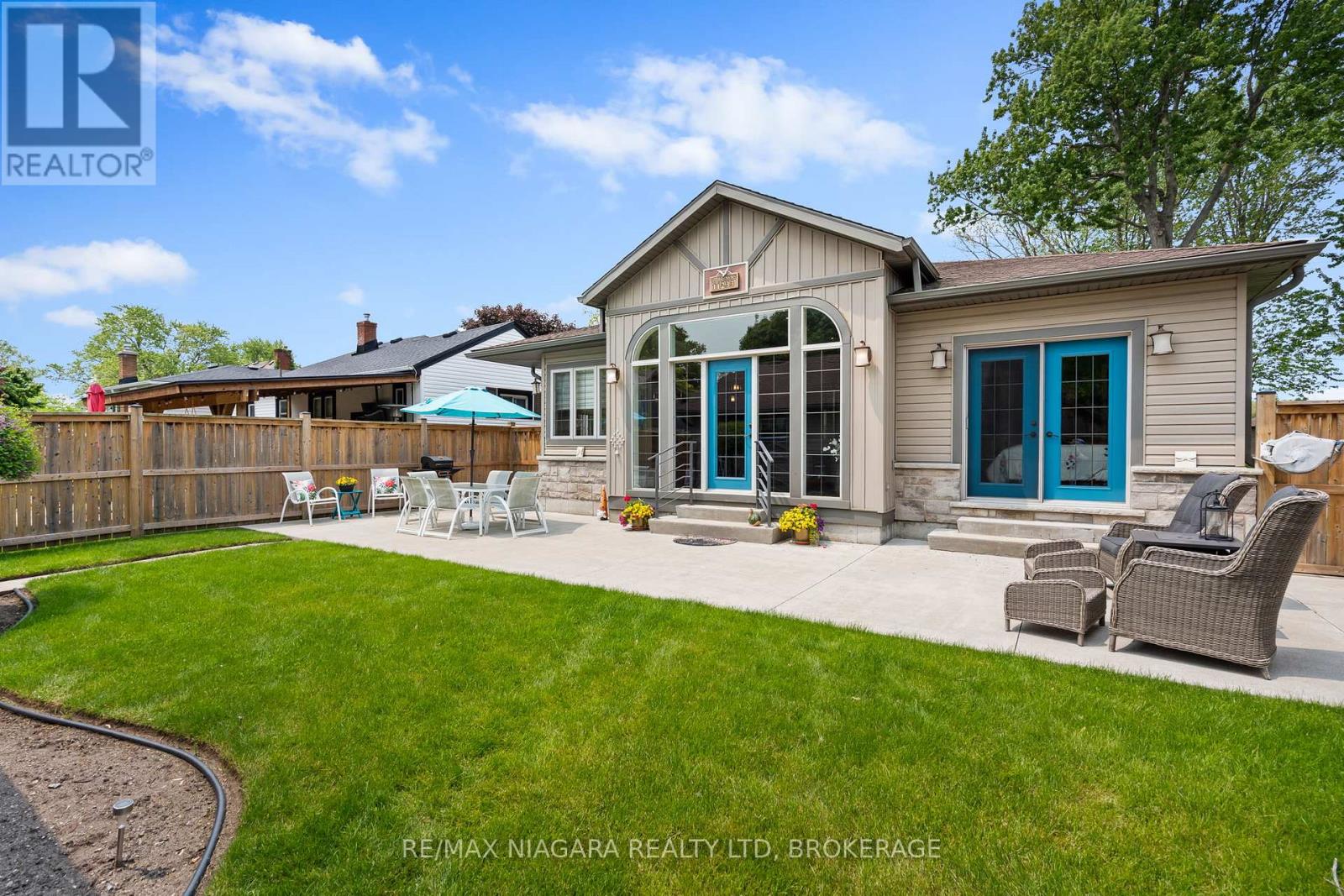 47 Rosemount Avenue, Port Colborne, Ontario  L3K 5P8 - Photo 5 - X12480273